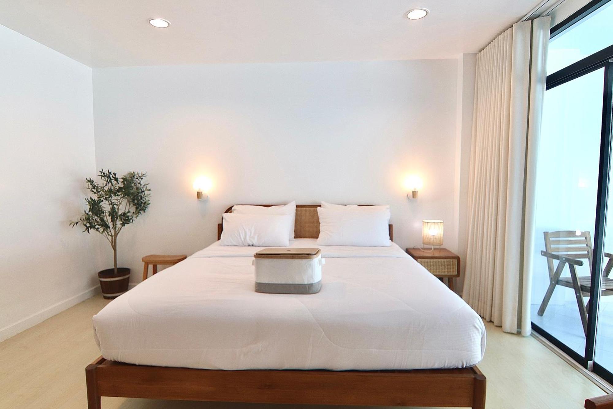 The Beach Bangsaen By Thanthita Next To Wonnapa Beach Free Disney Plus Extérieur photo