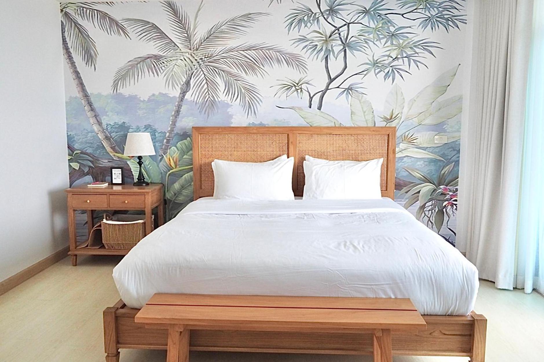 The Beach Bangsaen By Thanthita Next To Wonnapa Beach Free Disney Plus Extérieur photo